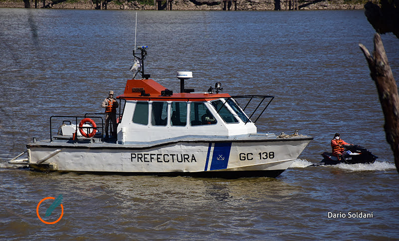Continúa la búsqueda de un joven en el río Paraná