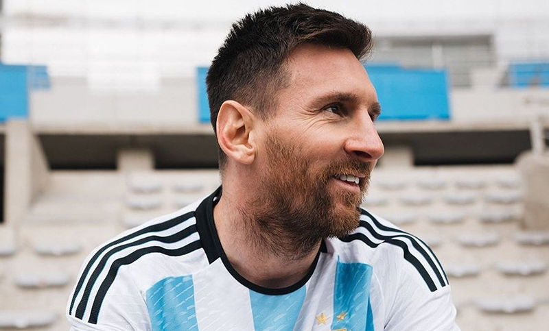 Argentina presentó la camiseta que usará en el Mundial de Qatar 2022