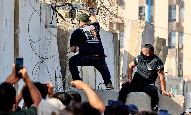 Grupos rivales iraquíes vuelven a enfrentarse en Bagdad y suman 30 los muertos