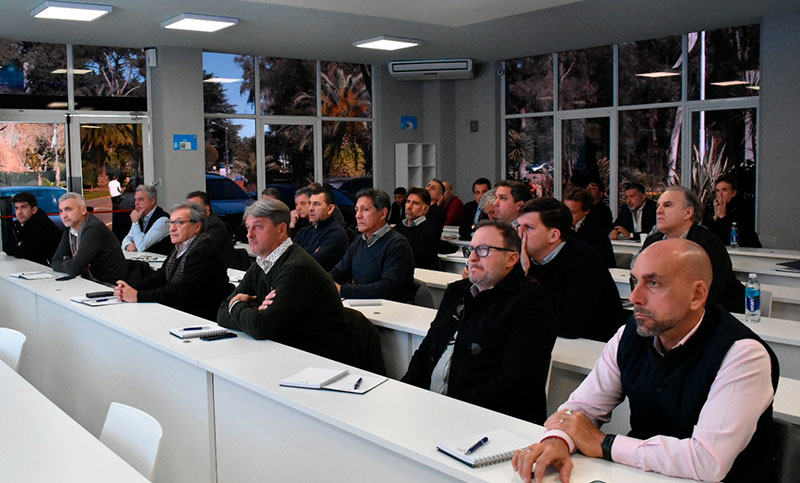 Reunión en AFA: no habría cambio de formato en los torneos y seguirán los descensos