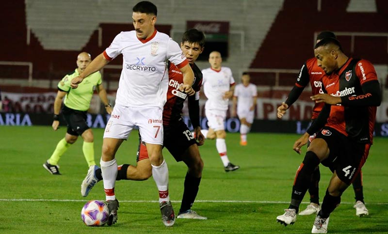 Newell’s no pudo imponer su juego y perdió con Huracán