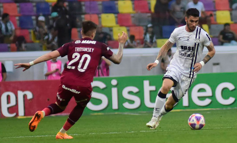 Empate entre el Ferroviario y Lanús, en el inicio de la fecha 16