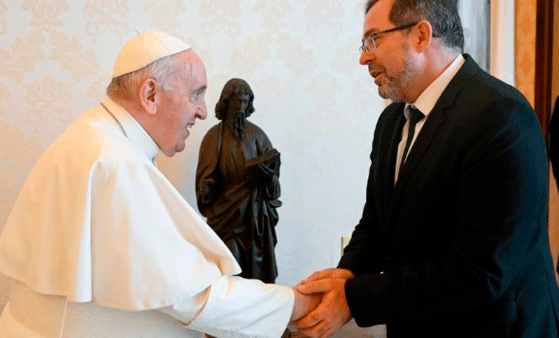 Francisco se reunió con el embajador ucraniano ante el Vaticano