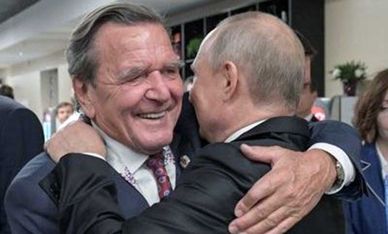 Schröder dijo que Rusia quiere «una salida negociada» de la guerra tras verse con Putin