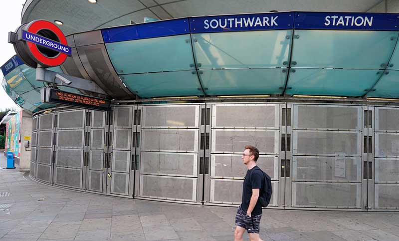 Nuevas huelgas paralizan casi la totalidad del transporte público en Londres