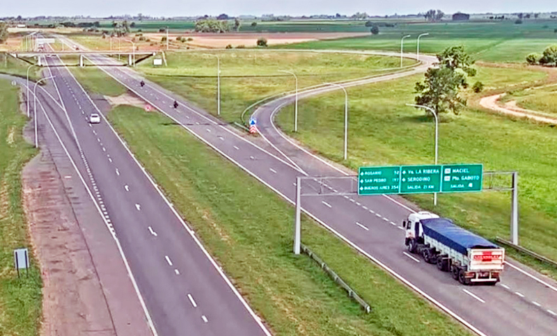 Licitaron los servicios de traslado de emergencias para usuarios de la autopista Rosario-Santa Fe