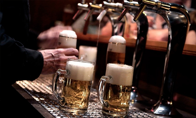 En el Día Internacional de la Cerveza, te contamos diez de sus beneficios