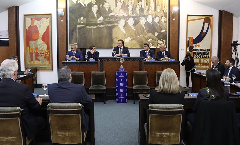 Argentina, Uruguay, Chile y Paraguay presentaron su candidatura para el Mundial 2030