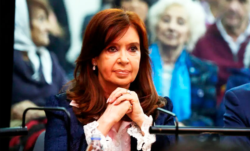 Piden 12 años de cárcel e inhabilitación perpetua para ejercer cargos públicos a Cristina Fernández