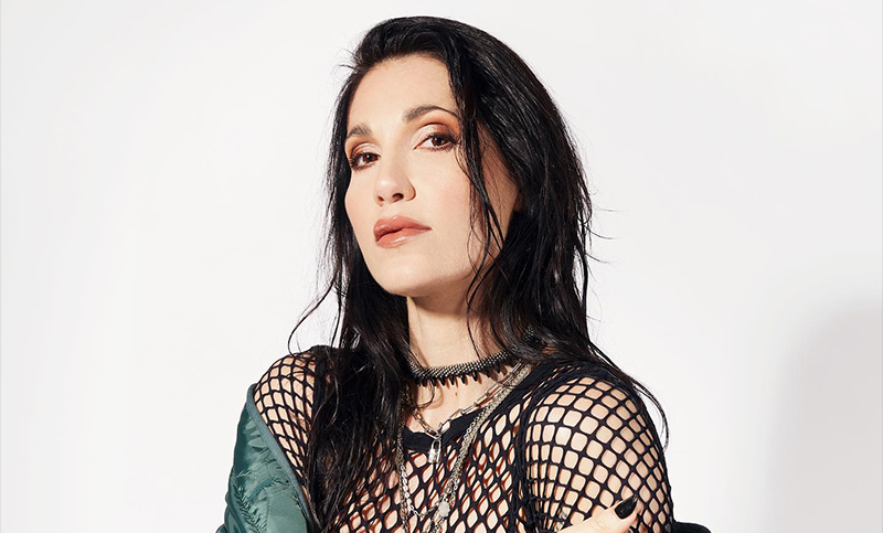 La cantante casildense Laura Sky será premiada en Estados Unidos