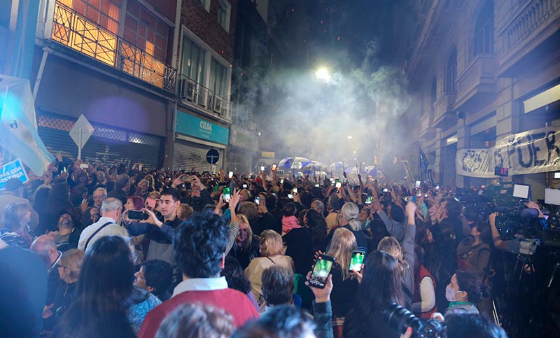La militancia justicialista brindó su apoyo a Cristina Fernández en Recoleta