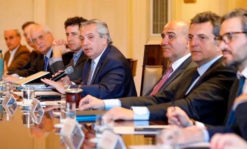 El Gobierno muestra preocupación por la escasez de reservas en el Banco Central y analiza medidas