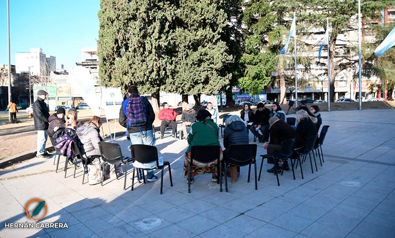 Vecinos realizaron una asamblea para pedir reformas en la plaza Libertad