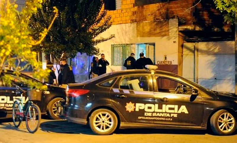 Barrio Via Honda: un joven fue hallado sin vida dentro de un vehículo