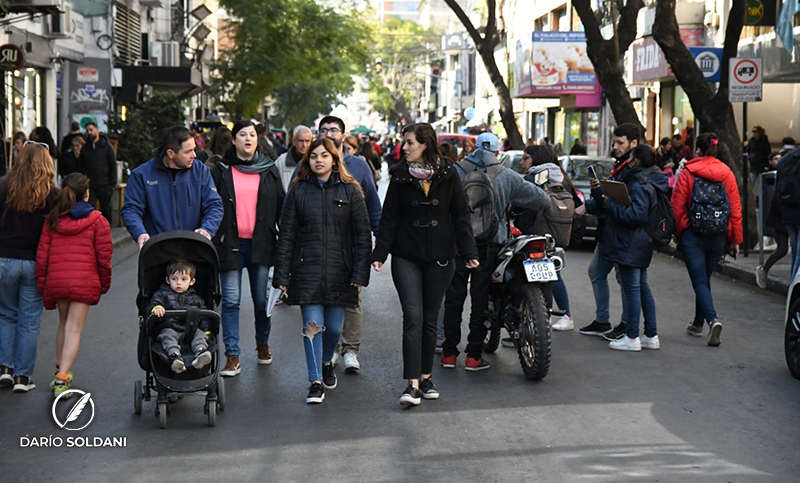 Día de la infancias: las familias rosarinas disfrutan de calle San Luis hecha peatonal