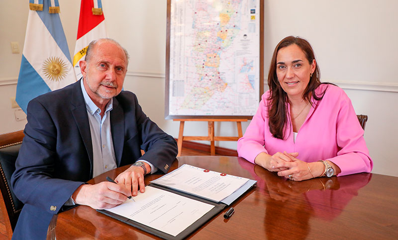 Perotti promulgó la Ley que propone la ampliación del Parque Nacional Islas de Santa Fe