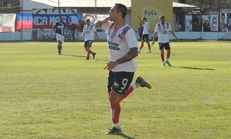Central Córdoba goleó a Alem y sigue con chances de entrar al Reducido