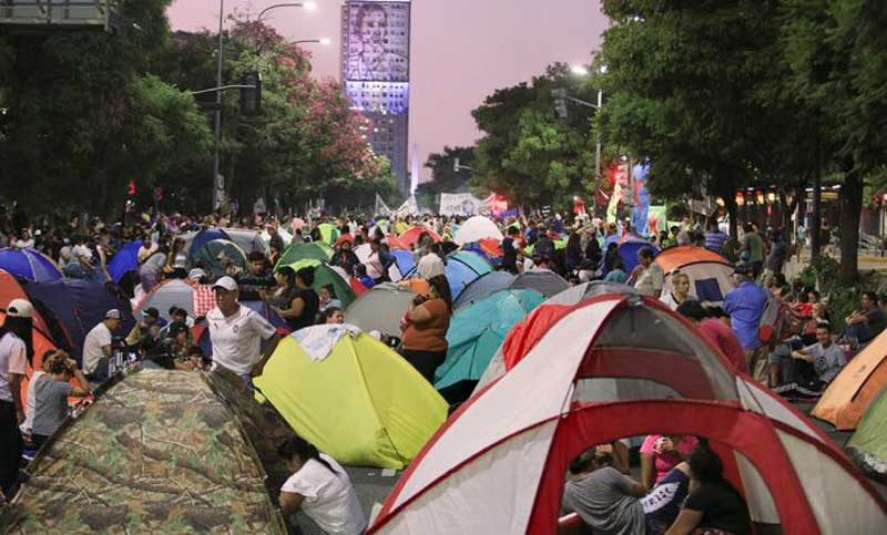 Tras la segunda noche de acampe de la Unidad Piquetera, «el Gobierno sigue sin dar respuesta»
