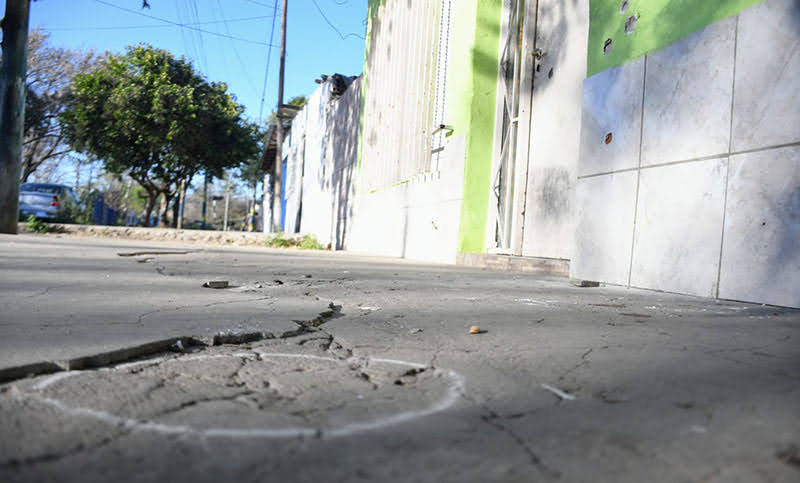Dos nuevos crímenes enlutan la ciudad: asesinaron a un hombre y una mujer en distintas balaceras