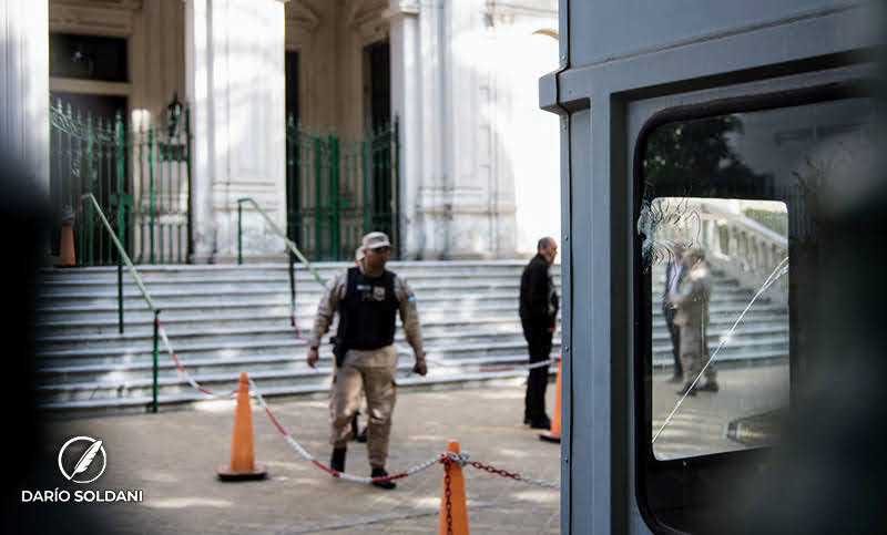 Rosario: ordenaron reforzar la custodia de todos los edificios del fuero federal