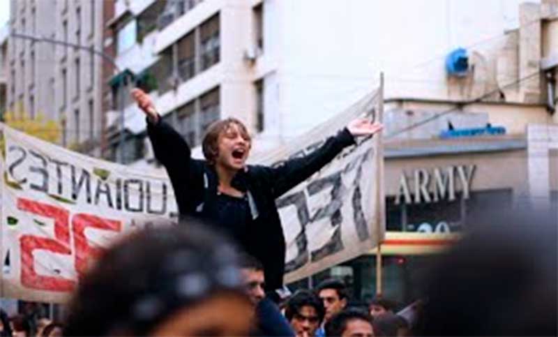 Se proyectó el documental “Recatate con los pibes” en el marco de la campaña Identidad en Lucha