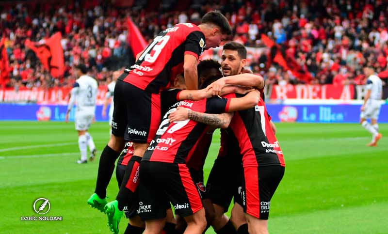 Newell’s lo ganó con altura y mucho amor propio