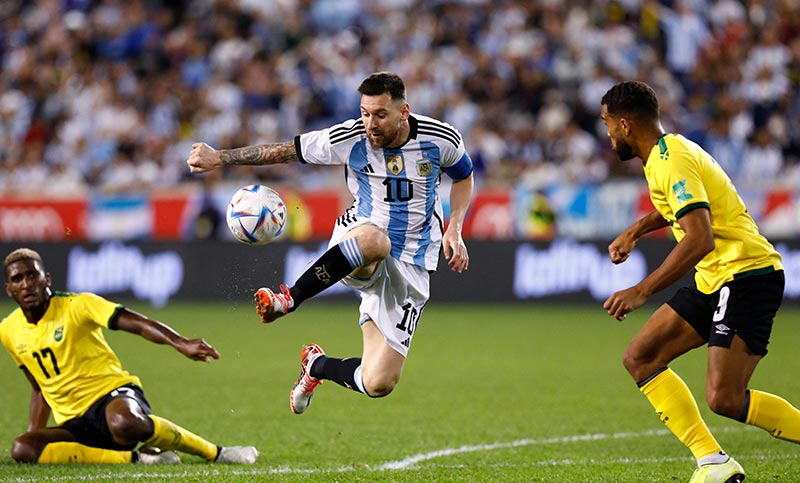 Messi entró y frotó la lámpara para la victoria de Argentina frente a Jamaica