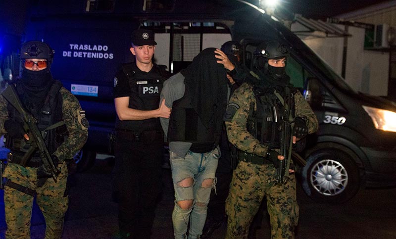 Hallan en el celular de Sabag Montiel un video que lo muestra accionando la pistola