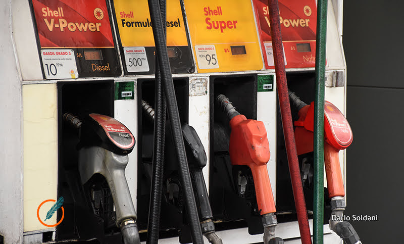 Debido a la inflación, cayó la venta de combustibles