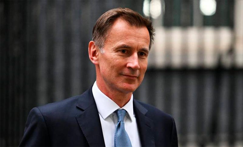 Ministro de Finanzas británico anunció “decisiones difíciles”: podrían aumentar algunos impuestos
