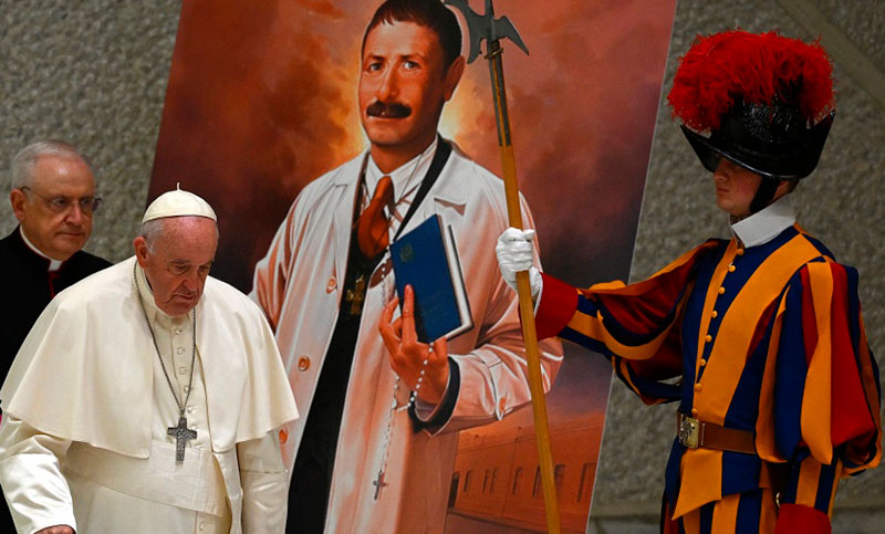 El Papa proclamó santo a Artémides Zatti, el enfermero de los humildes de la Patagonia
