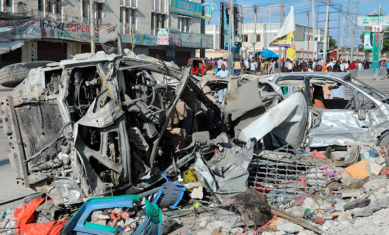Al menos 100 muertos por un doble atentado en Somalia