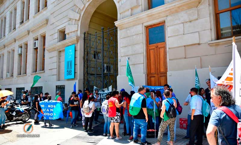 Trabajadores del Gamen piden pase a planta y mayor presupuesto en Salud
