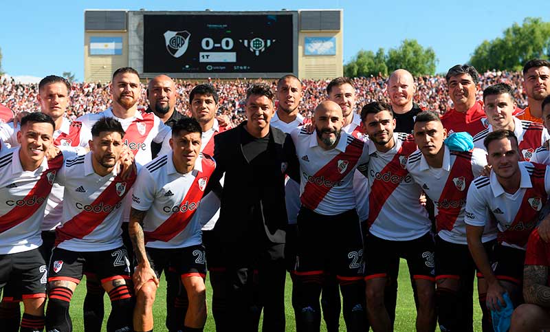 River goleó al Betis y Gallardo se despidió de su gente