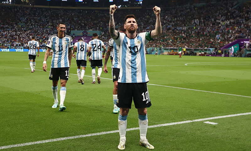 Messi igualó el récord de Maradona en la selección