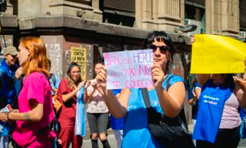 Trabajadores del exvacunatorio de la Rural protestaron contra la «precarización laboral»
