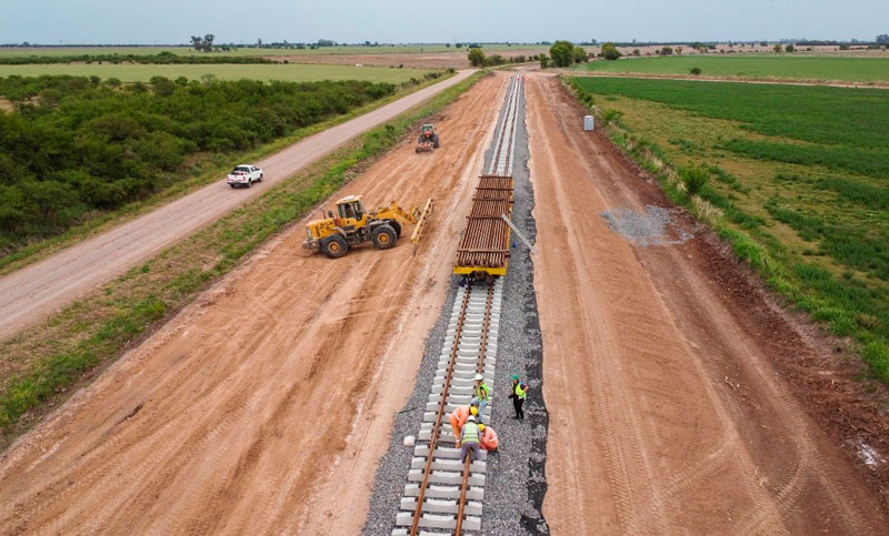 Avanzan las obras del Belgrano Cargas y esperan reducir ocho horas el tiempo de viaje