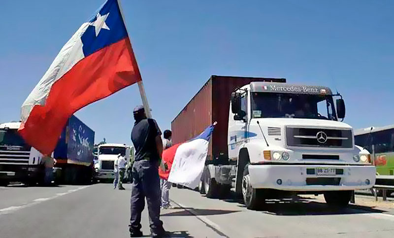 Camioneros anunciaron una huelga y cortes de rutas en Chile para la próxima semana