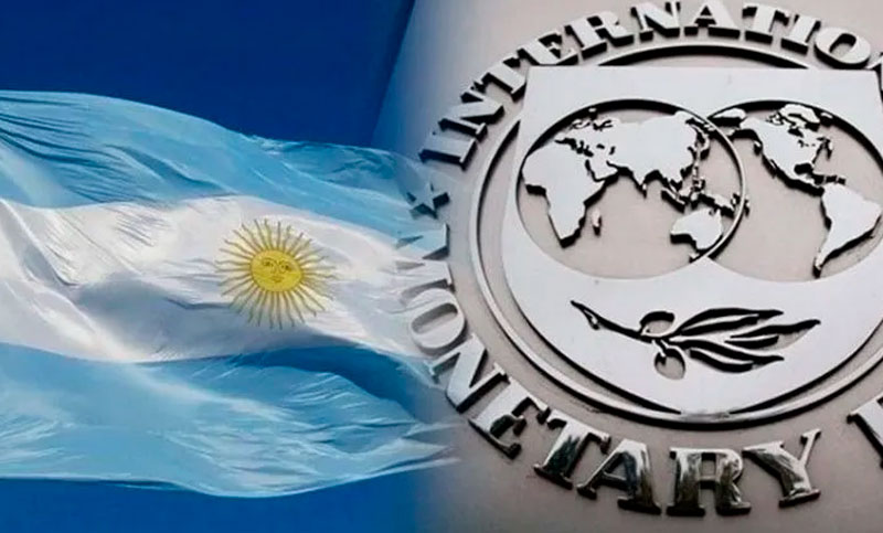 Llega a Washington la delegación argentina para cerrar la tercera revisión con el FMI