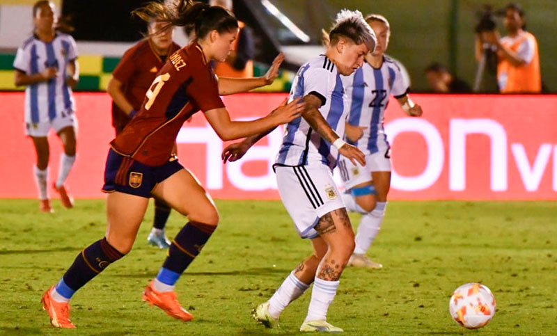El seleccionado femenino perdió con España en un amistoso