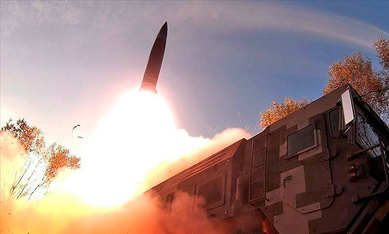 Después de que Corea del Norte lanzó un misil, Japón y Estados Unidos hicieron ejercicios militares