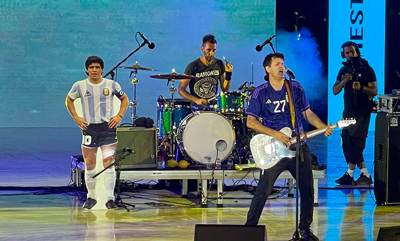 Ciro y Los Persas hicieron delirar Doha con la «Fiesta argentina en Qatar»