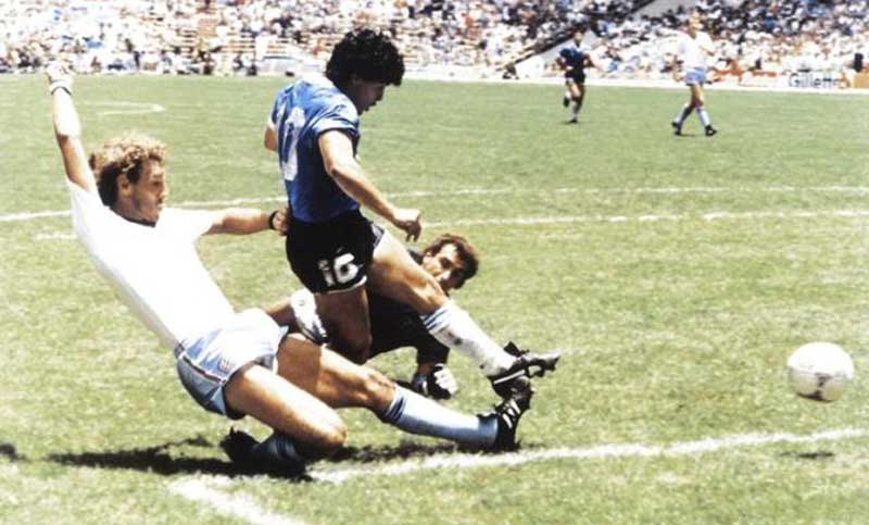 La pelota con la que Maradona marcó el segundo gol a Inglaterra fue subastada en 2,29 millones de euros