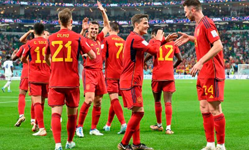 España tuvo un estreno ideal y vapuleó por 7 a 0 a Costa Rica