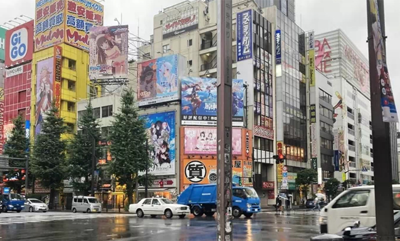 Un fuerte sismo frente a la costa de Japón hizo temblar a Tokio