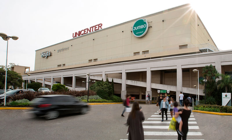 Multan al 82% de los locales inspeccionados en shopping Unicenter por distintas infracciones