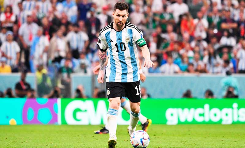 Argentina enfrenta a Australia con la misión de ganar para seguir en la Copa