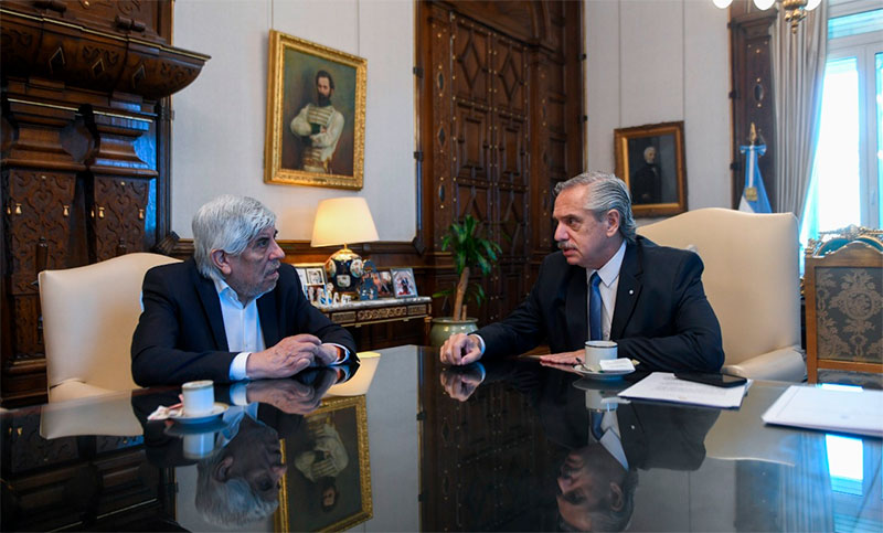 Reunido con Moyano, el presidente se comprometió a “recuperar el poder adquisitivo de los salarios”