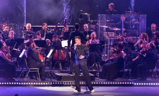 Ricky Martin regresa con su show sinfónico a Vélez y cierra la gira en Rosario