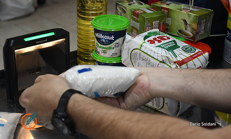Los precios en los supermercados santafesinos aumentaron casi 5% en noviembre